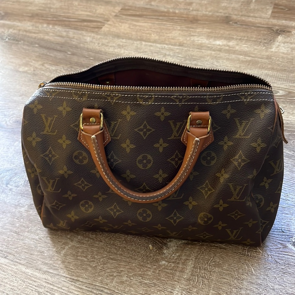 Louis Vuitton Doctor Bag.